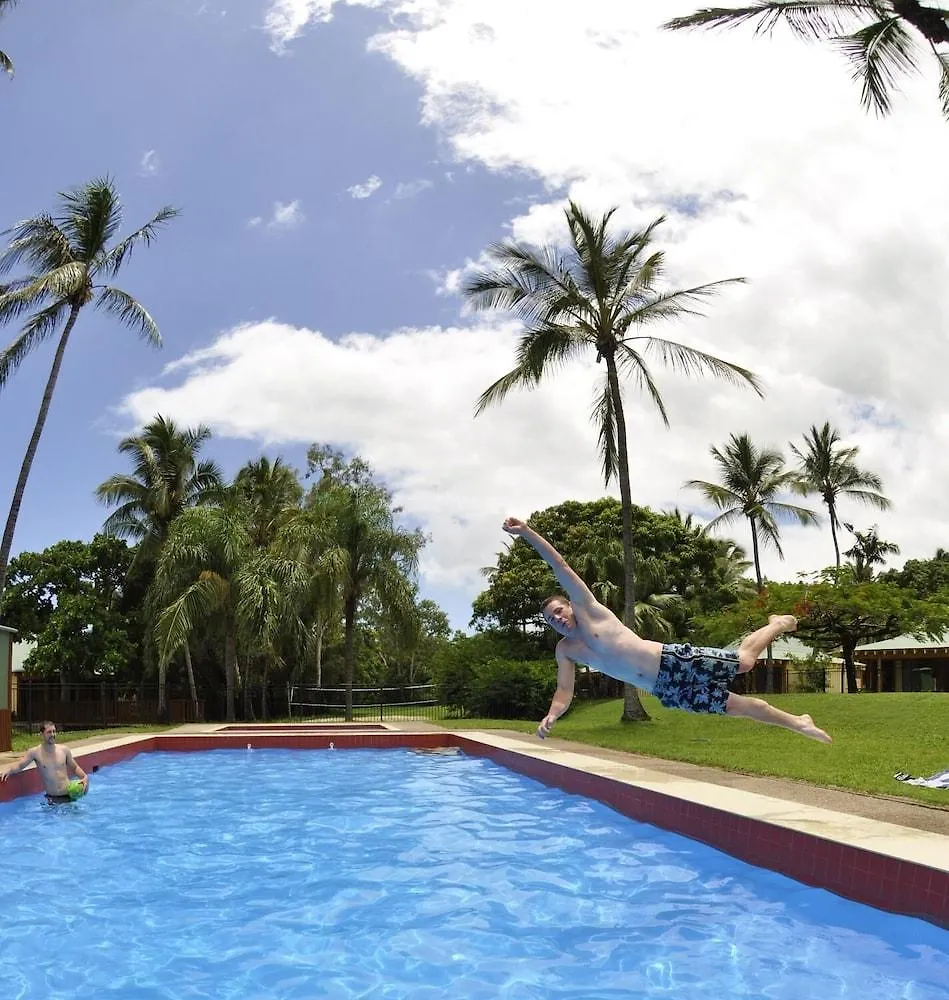 Nomads Airlie Beach (Adults Only) Hostel