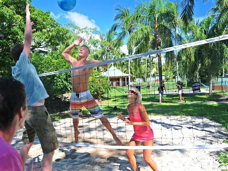 Nomads Airlie Beach (Adults Only) Hostel